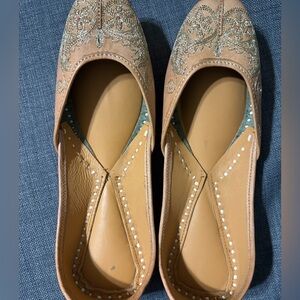 Indian shoe tan colour (jhutti)